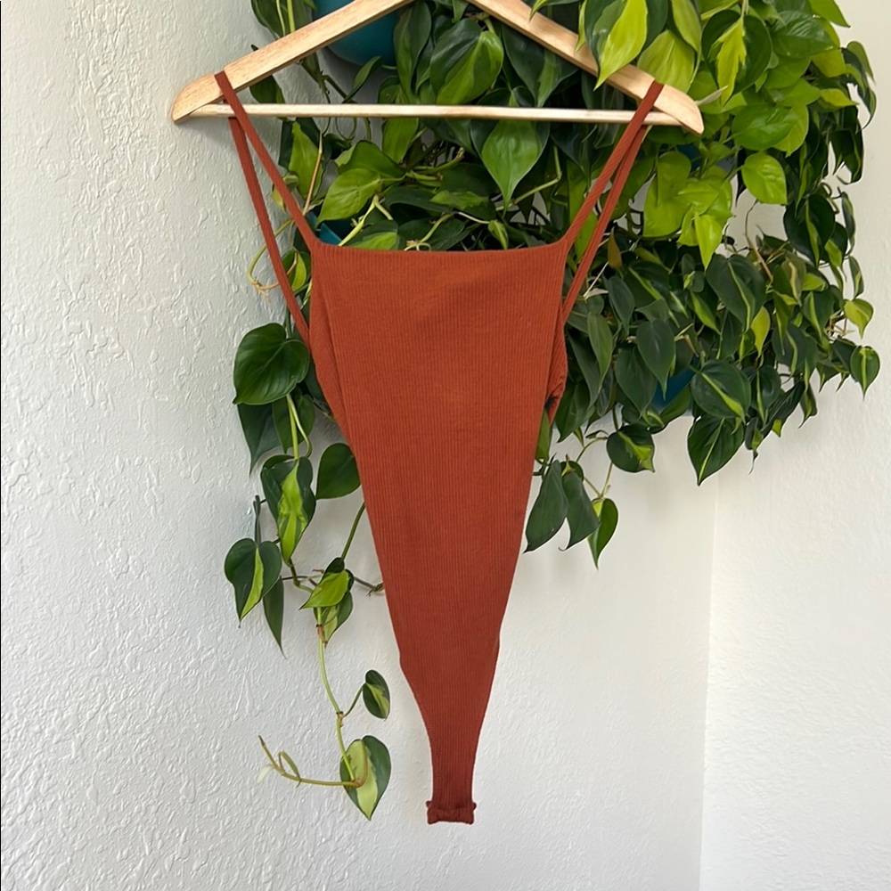 Lulu's Terracotta Ribbed Bodysuit